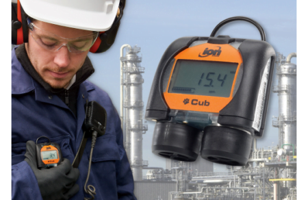 Intrinsically-Safe-Personal-VOC-Detector-Ion-Science-Cub-device-hanging-in-the-pocket