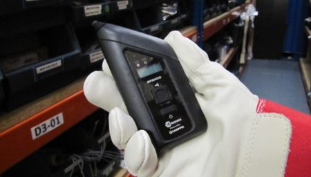 Intrinsically Safe RFID Reader Extronics iRFID500 device with gloves RFID